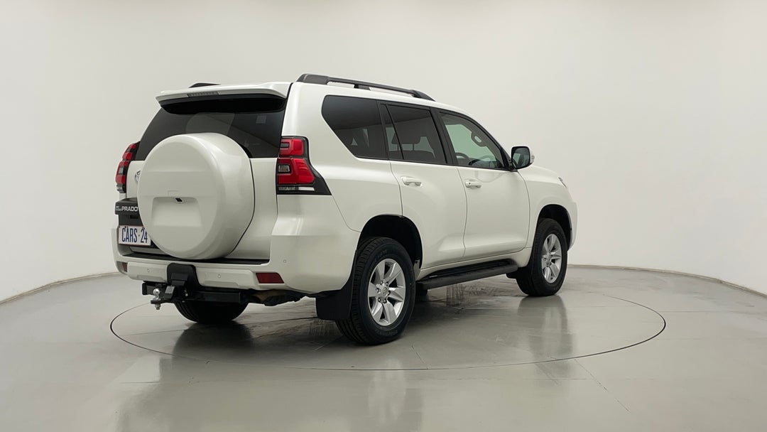 Right Back Diagonal (45- Degree) View