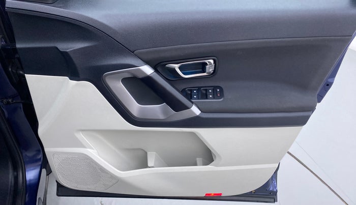 2021 Tata Safari XT+2.0 KRYOTEC, Diesel, Manual, 6,442 km, Driver Side Door Panels Control