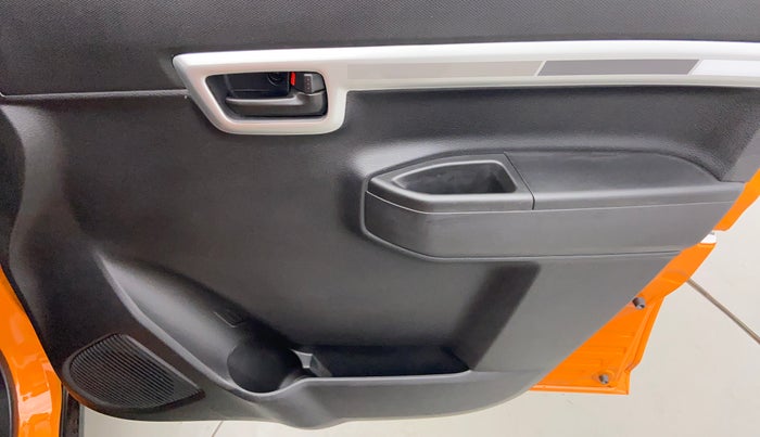 2021 Maruti S PRESSO VXI PLUS, Petrol, Manual, 470 km, Driver Side Door Panels Controls