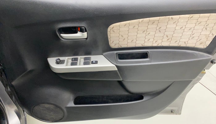 2014 Maruti Wagon R 1.0 VXI, Petrol, Manual, 83,810 km, Driver Side Door Panels Control