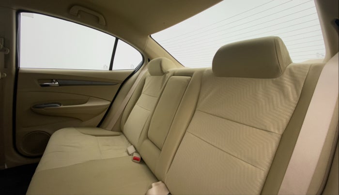 2013 Honda City 1.5L I-VTEC V MT, Petrol, Manual, 83,446 km, Right Side Rear Door Cabin