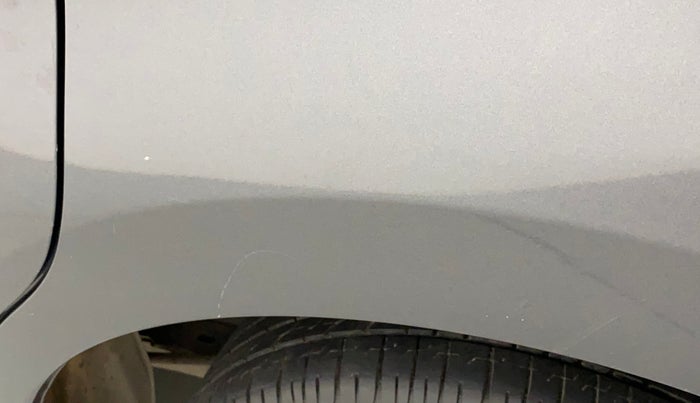 2018 Toyota Innova Crysta 2.7 VX 7 STR, Petrol, Manual, 1,34,798 km, Left quarter panel - Minor scratches