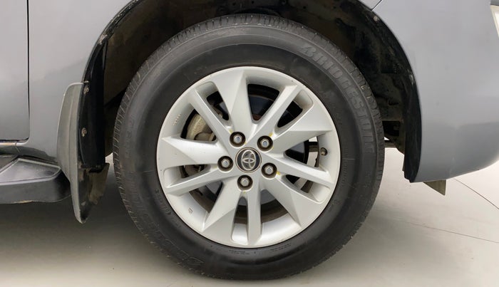 2018 Toyota Innova Crysta 2.7 VX 7 STR, Petrol, Manual, 1,34,798 km, Right Front Wheel