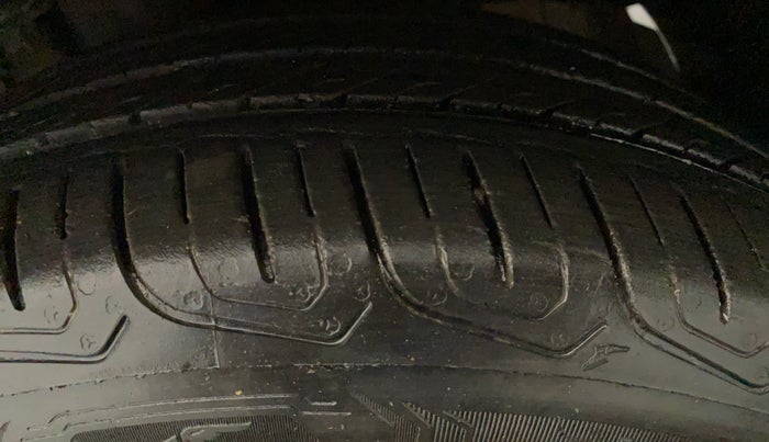 2022 Tata TIGOR XZ PLUS CNG, CNG, Manual, 10,828 km, Left Front Tyre Tread