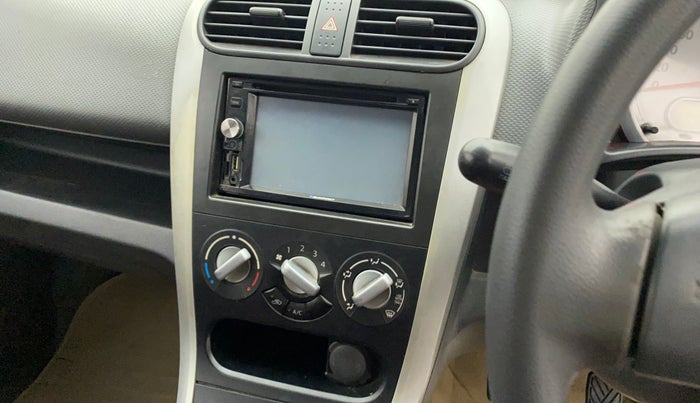 2013 Maruti Ritz VDI, Diesel, Manual, 1,06,889 km, Infotainment system - Touch screen not working