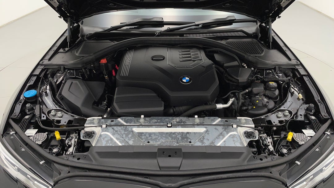 Open Bonnet (Engine)