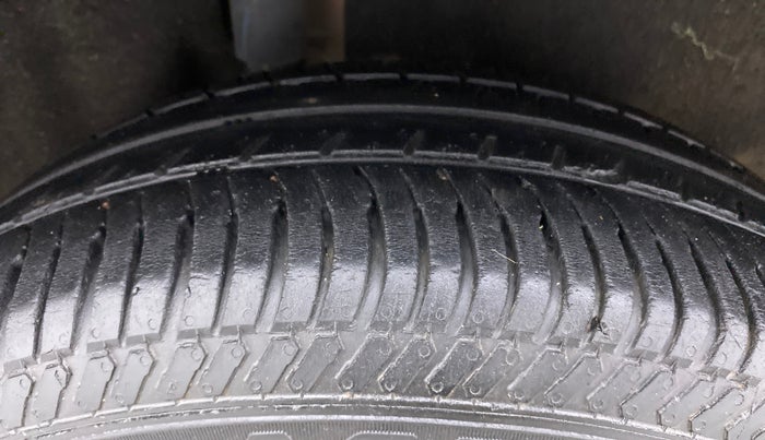 2018 Ford Ecosport 1.5TITANIUM TDCI, Diesel, Manual, 75,397 km, Right Rear Tyre Tread