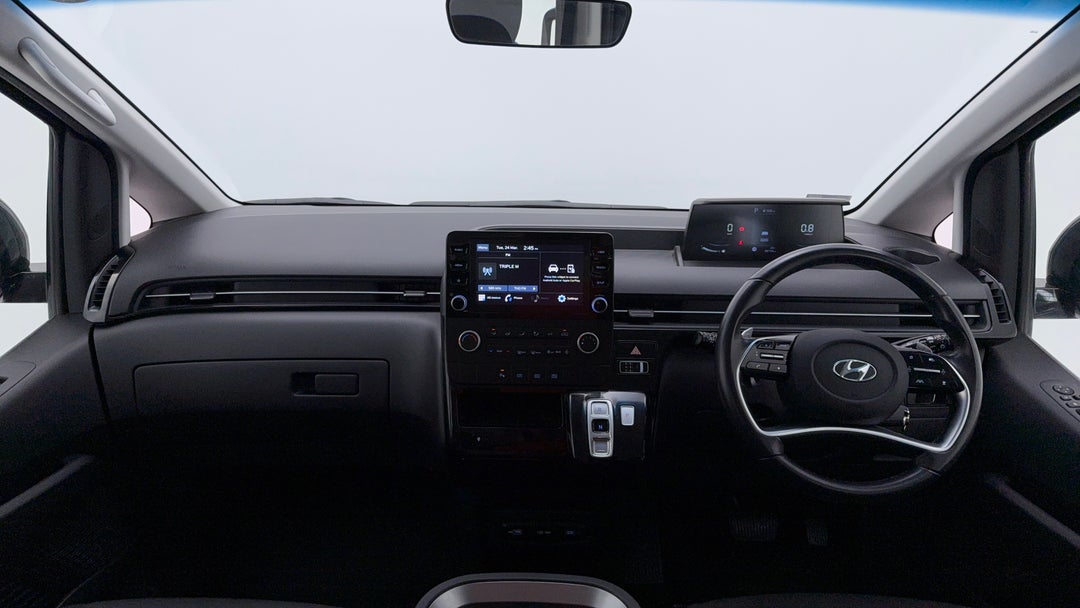 2022 Hyundai Staria Staria, Automatic, 88154 km, Dashboard View