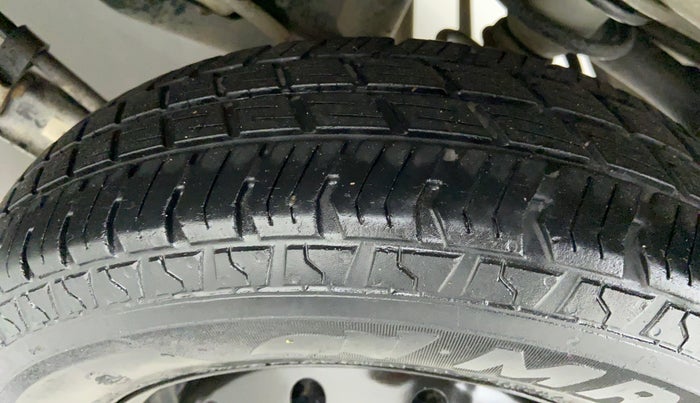 2017 Maruti Alto 800 VXI, Petrol, Manual, 13,479 km, Left Rear Tyre Tread