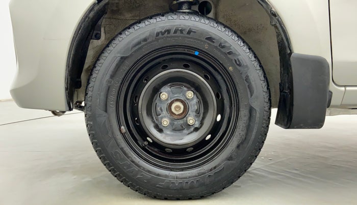 2017 Maruti Alto 800 VXI, Petrol, Manual, 13,479 km, Left Front Wheel