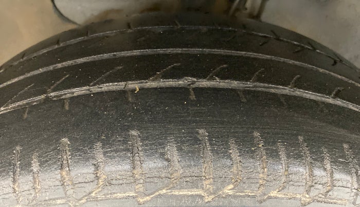 2015 Hyundai Elite i20 SPORTZ (O) 1.2, Petrol, Manual, 51,512 km, Left Front Tyre Tread