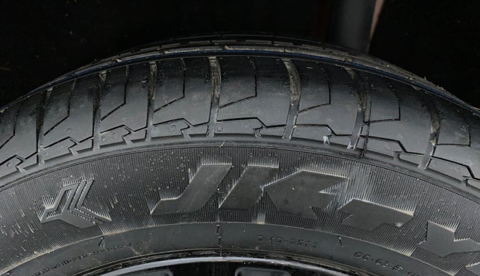 2017 Maruti Vitara Brezza VDI OPT, Diesel, Manual, 61,415 km, Left Rear Tyre Tread
