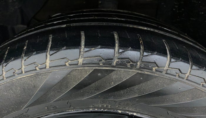 2017 Maruti Vitara Brezza VDI OPT, Diesel, Manual, 61,415 km, Left Front Tyre Tread