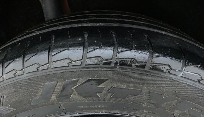 2017 Maruti Vitara Brezza VDI OPT, Diesel, Manual, 61,415 km, Right Rear Tyre Tread