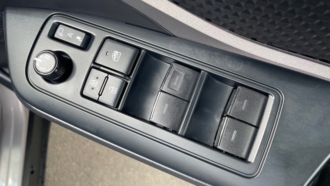 Drivers Side Door Panel Controls