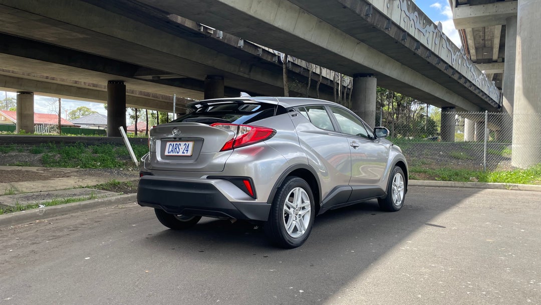 Right Back Diagonal (45- Degree) View