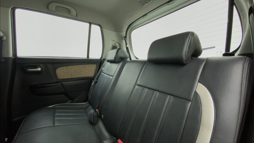 Right Side Rear Door Cabin