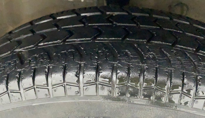 2014 Maruti Swift Dzire VXI, Petrol, Manual, 12,275 km, Right Front Tyre Tread