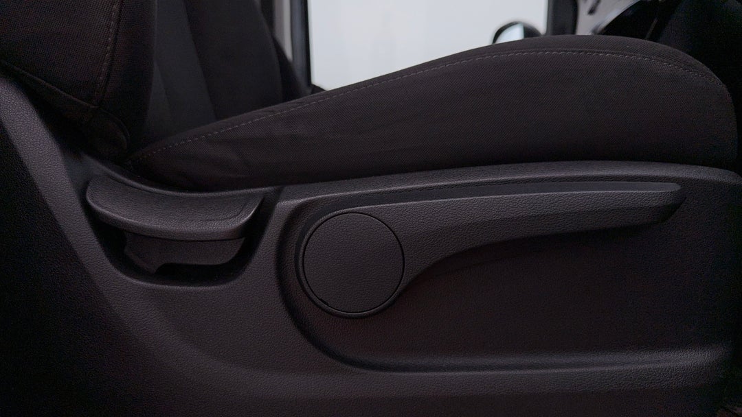 2022 Hyundai Staria Staria, Automatic, 89036 km, Drivers Side Adjustment Panel