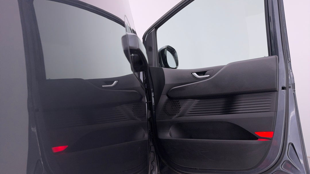 2022 Hyundai Staria Staria, Automatic, 89036 km, Speaker View