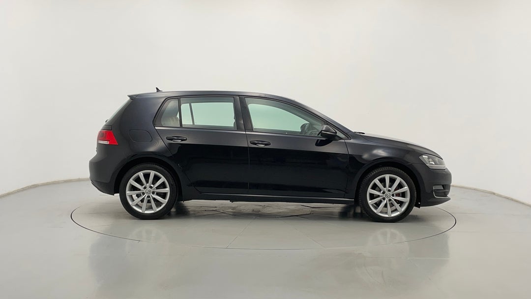 2015 Volkswagen Golf 103 Tsi Highline, Automatic, 71455 km, Right Side View