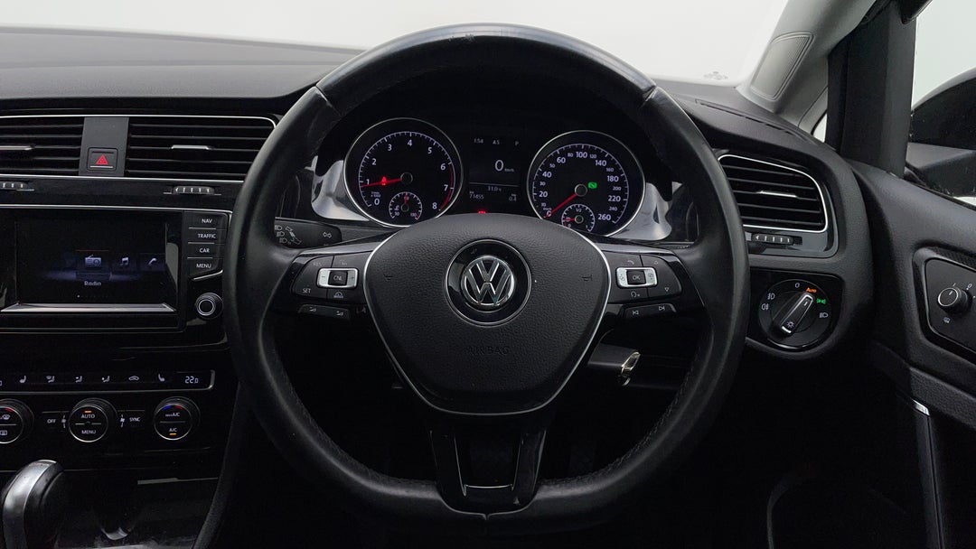 2015 Volkswagen Golf 103 Tsi Highline, Automatic, 71455 km, Steering Wheel Close-up