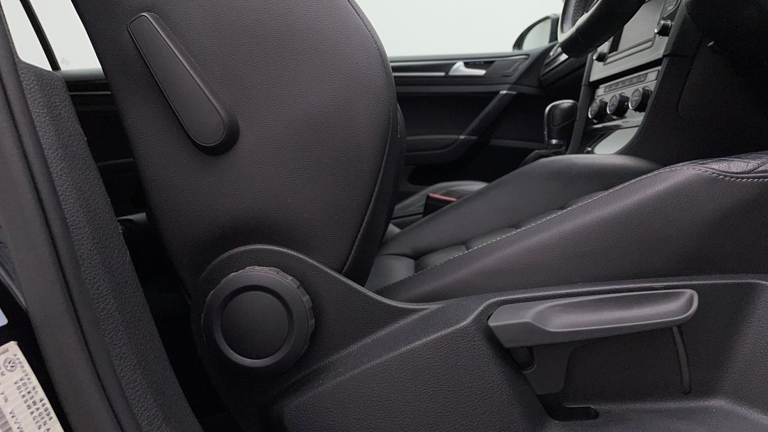 2015 Volkswagen Golf 103 Tsi Highline, Automatic, 71455 km, Drivers Side Adjustment Panel