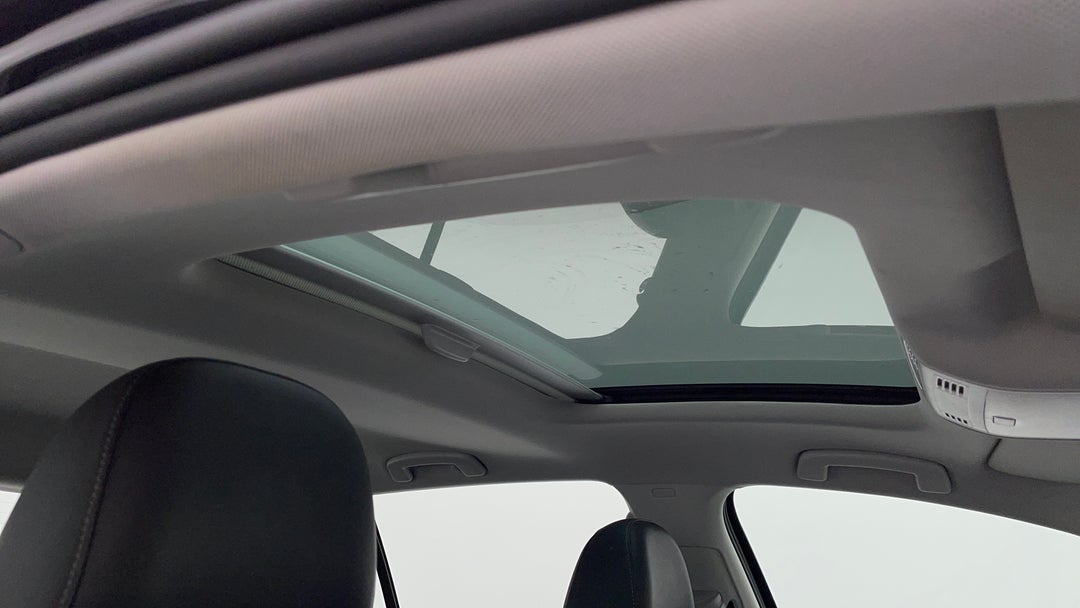 2015 Volkswagen Golf 103 Tsi Highline, Automatic, 71455 km, Interior Sunroof/Moonroof