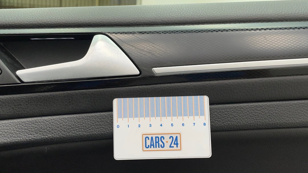 2015 Volkswagen Golf 103 Tsi Highline, Automatic, 71455 km, Door Interior Front RHS Scratch