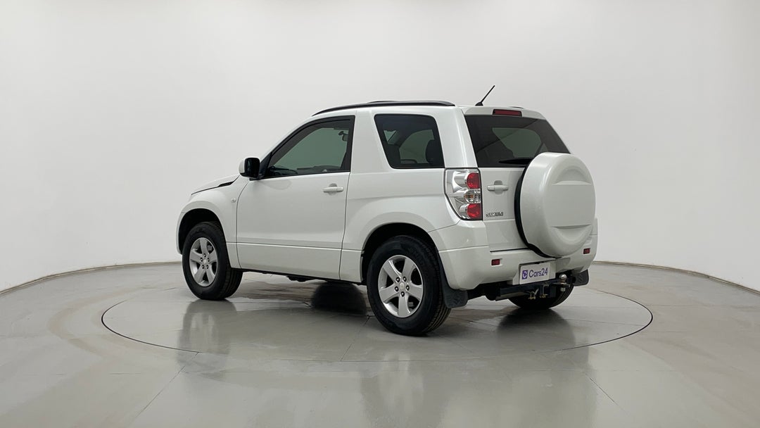 Left Back Diagonal (45- Degree) View