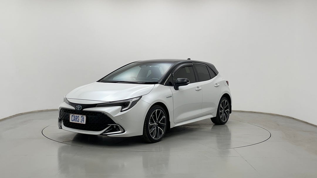 Left Front Diagonal (45- Degree) View