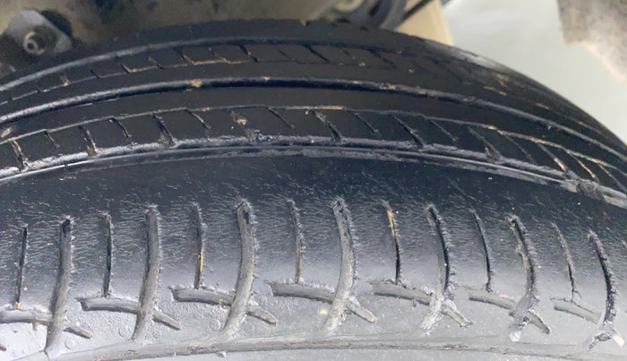 2018 Maruti Baleno DELTA 1.2 K12, Petrol, Manual, 50,907 km, Right Front Tyre Tread