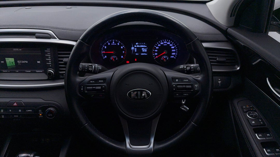 2015 Kia Sorento Si (4x2), Automatic, 108472 km, Steering Wheel Close-up