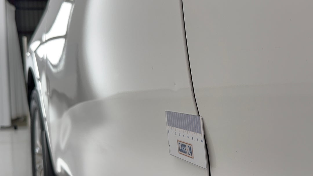 2015 Kia Sorento Si (4x2), Automatic, 108472 km, Doors Front LHS Dent