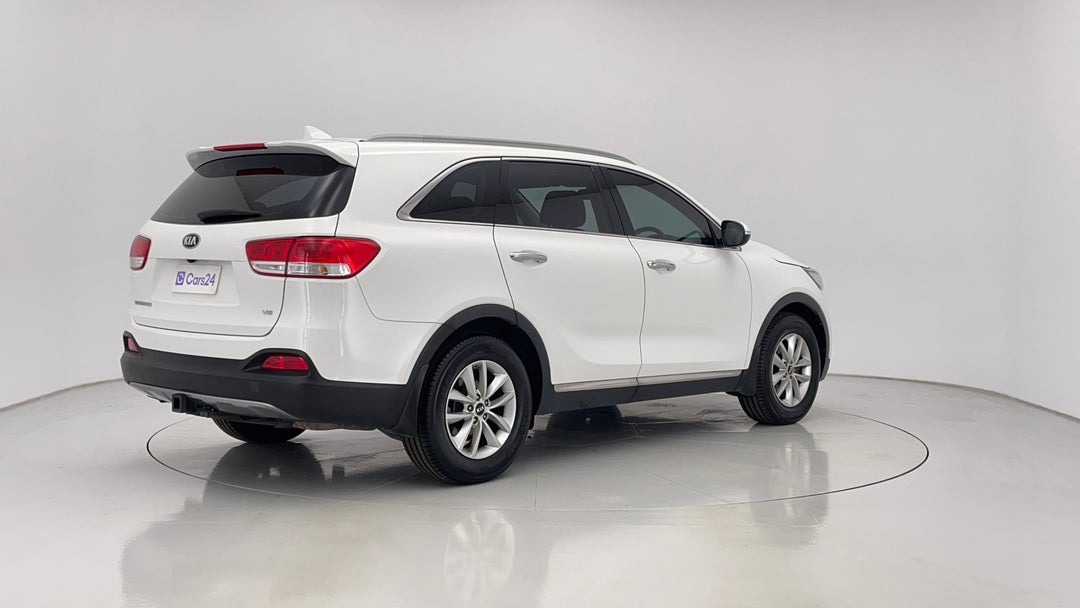 2015 Kia Sorento Si (4x2), Automatic, 108472 km, Right Back Diagonal (45- Degree) View