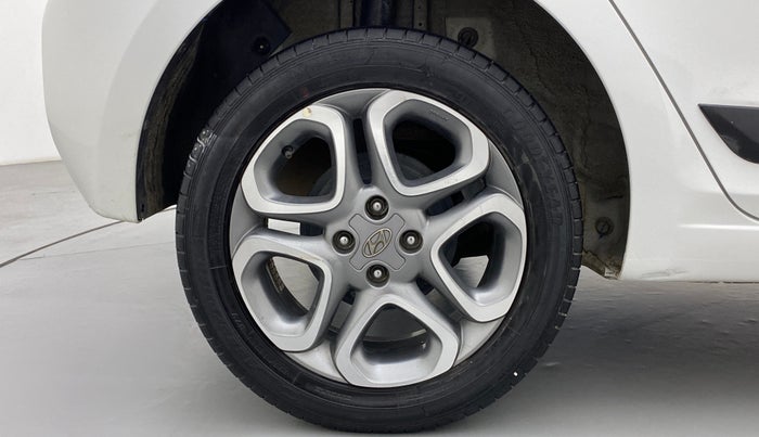 2018 Hyundai Elite i20 ASTA 1.2 (O), Petrol, Manual, 40,807 km, Right Rear Wheel
