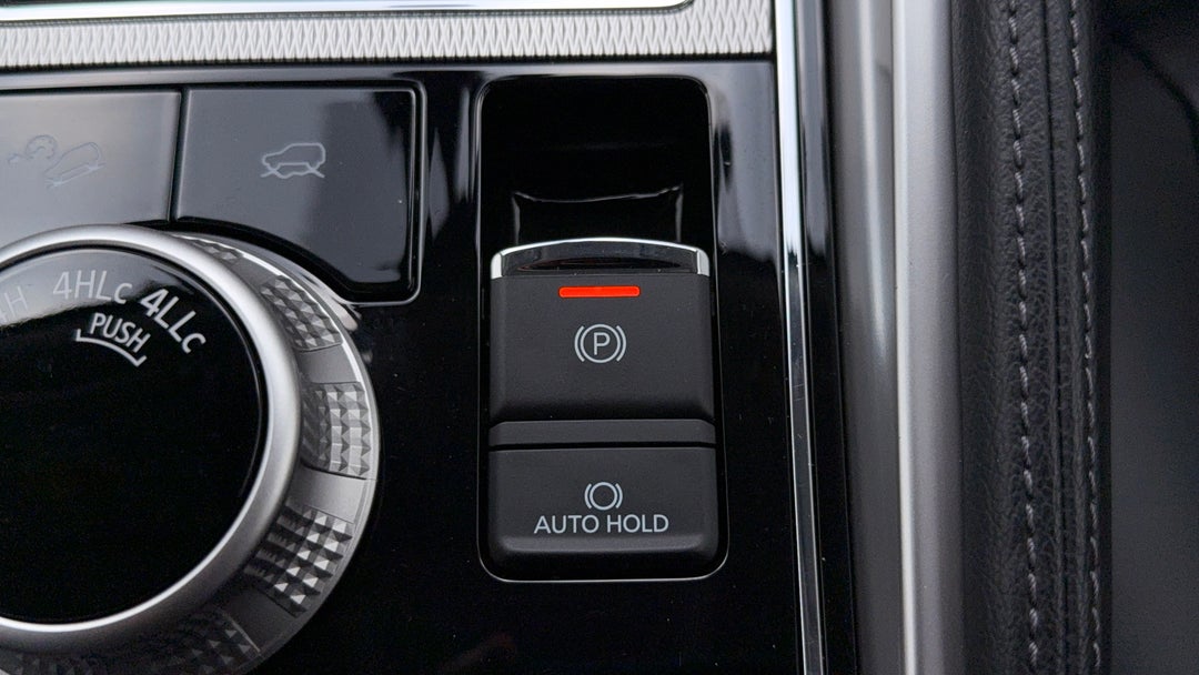 2021 Mitsubishi Pajero Sport Exceed (4x4) 7 Seat, Automatic, 77098 km, Handbrake