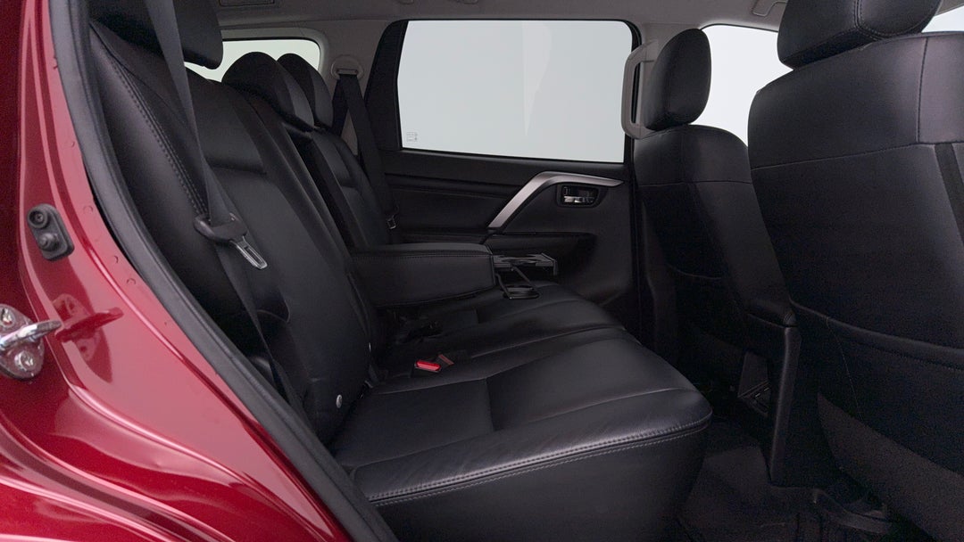 2021 Mitsubishi Pajero Sport Exceed (4x4) 7 Seat, Automatic, 77098 km, Right Side Rear Door Cabin View