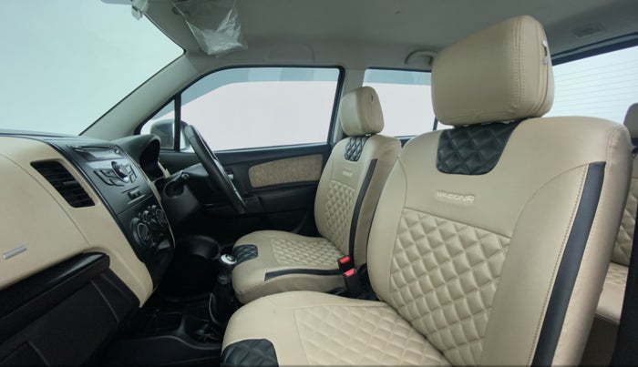 2017 Maruti Wagon R 1.0 VXI, Petrol, Manual, 18,932 km, Right Side Front Door Cabin