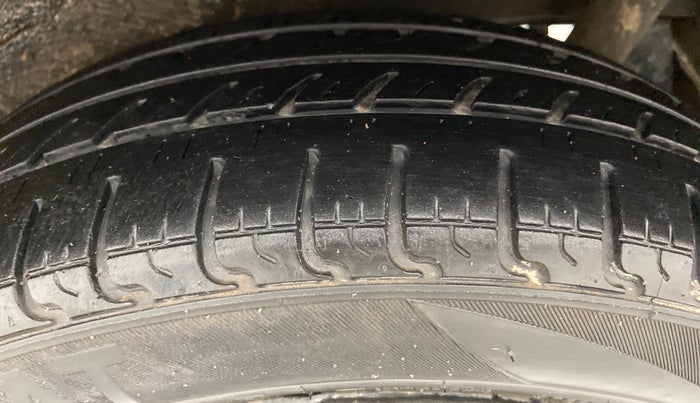 2017 Maruti Wagon R 1.0 VXI, Petrol, Manual, 18,932 km, Left Rear Tyre Tread