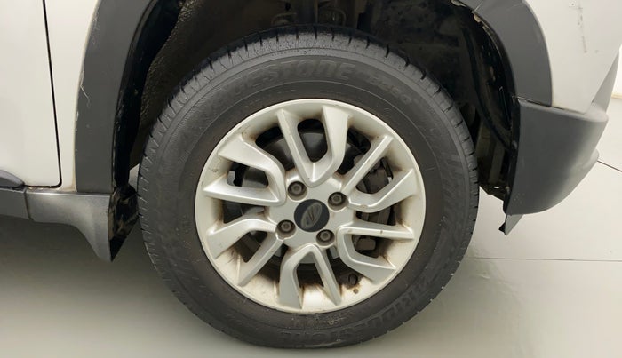 2017 Mahindra Kuv100 K6 6 STR, Petrol, Manual, 46,612 km, Right Front Wheel