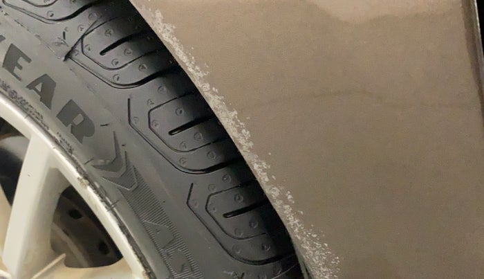 2016 Volkswagen Ameo HIGHLINE1.2L, Petrol, Manual, 10,117 km, Left fender - Paint has minor damage