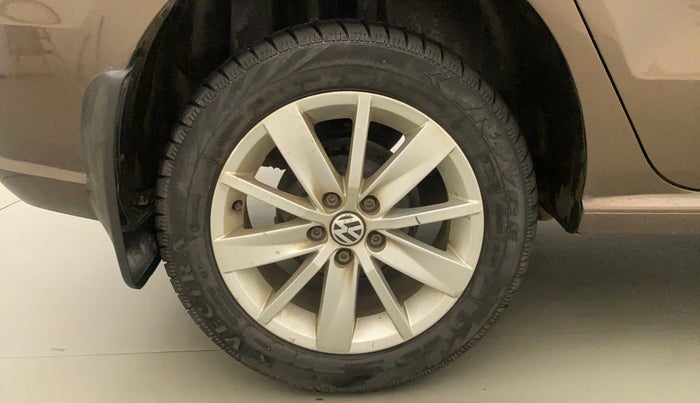 2016 Volkswagen Ameo HIGHLINE1.2L, Petrol, Manual, 10,117 km, Right Rear Wheel