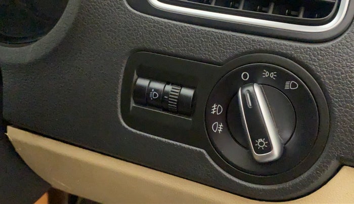 2016 Volkswagen Ameo HIGHLINE1.2L, Petrol, Manual, 10,117 km, Dashboard - Headlight height adjustment not working