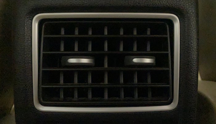 2016 Volkswagen Ameo HIGHLINE1.2L, Petrol, Manual, 10,117 km, Rear AC Vents