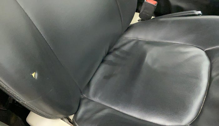 2019 Maruti Celerio VXI, Petrol, Manual, 39,403 km, Driver seat - Cover slightly torn