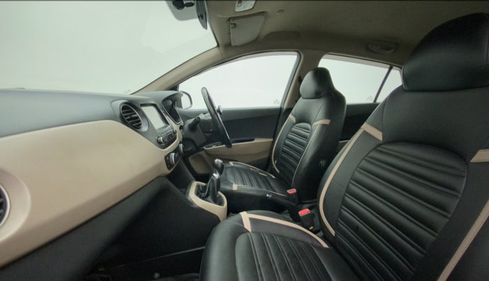 2019 Hyundai Grand i10 ASTA 1.2 KAPPA VTVT, CNG, Manual, 73,424 km, Right Side Front Door Cabin