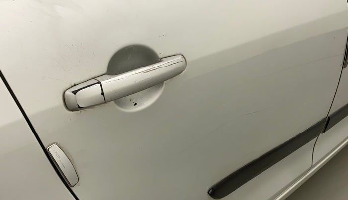 2016 Maruti Swift LXI, Petrol, Manual, 62,838 km, Right rear door - Minor scratches