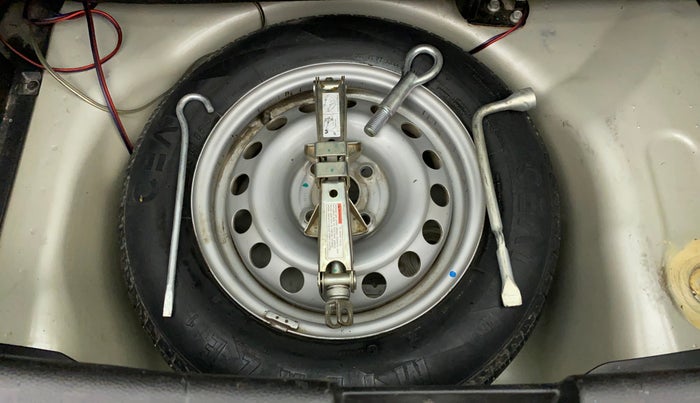 2016 Maruti Swift LXI, Petrol, Manual, 62,838 km, Spare Tyre