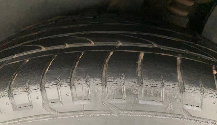 2019 Hyundai Creta SX AT 1.6 PETROL, Petrol, Automatic, 38,662 km, Left Rear Tyre Tread